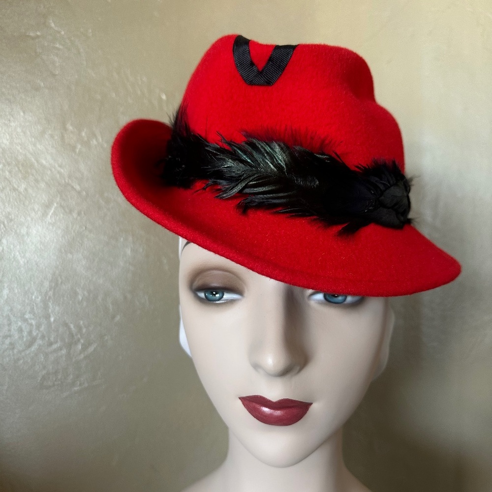 CHIC VINTAGE RED FELT FEDORA WITH BLACK FEATHER BAND + TWISTED CUTOUTS ON CROWN